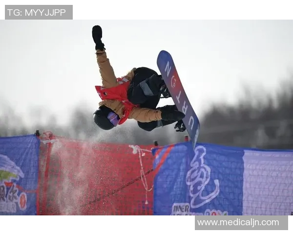 冰雪运动员技能提升之路：从基础训练到竞技巅峰的全方位技巧打磨