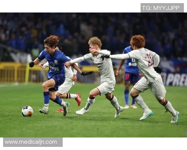 杨皓宇精彩远射助力上海申花逆转比赛展现超强实力 杨皓宇精彩远射助力上海申花逆转比赛展现超强实力