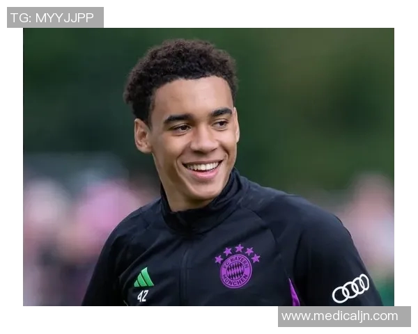 穆西亚拉在德甲赛场大放异彩助力球队争冠再创佳绩