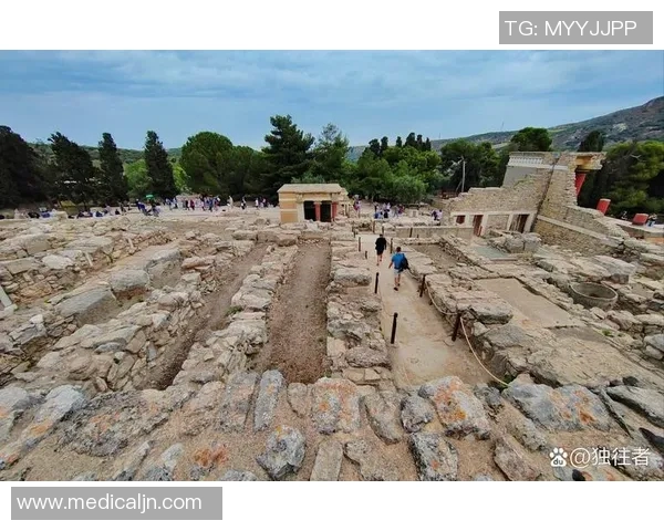探索英博斯坦丘的历史与文化遗产之旅:揭开古文明的神秘面纱 探索英博斯坦丘的历史与文化遗产之旅:揭开古文明的神秘面纱