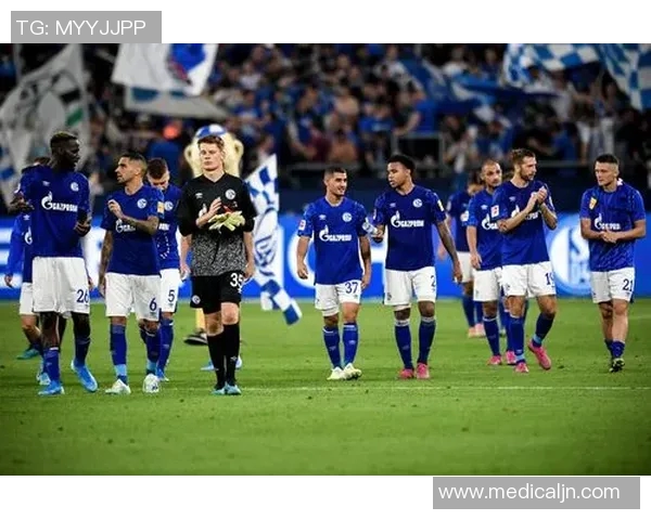 沙尔克04不敌拜仁,遭遇五连败,球队危机加重 沙尔克04不敌拜仁,遭遇五连败,球队危机加重